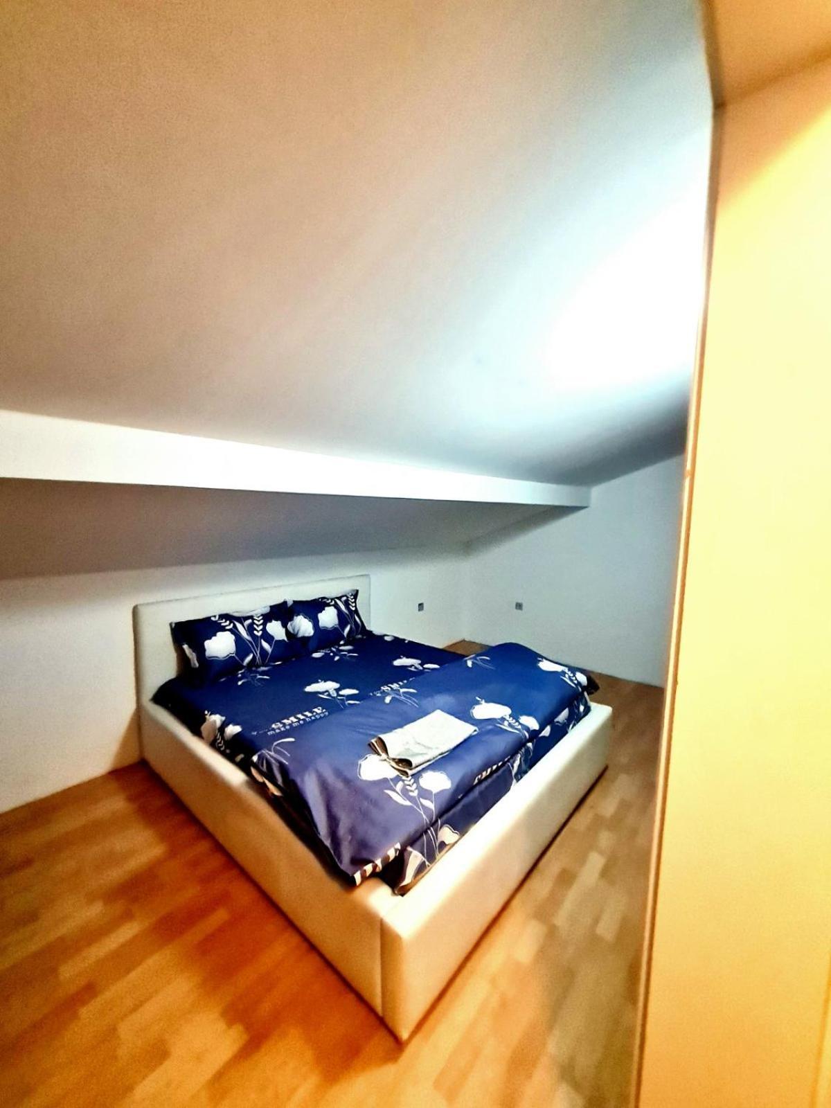 Dm Hostel And Apartments Skopje Ngoại thất bức ảnh