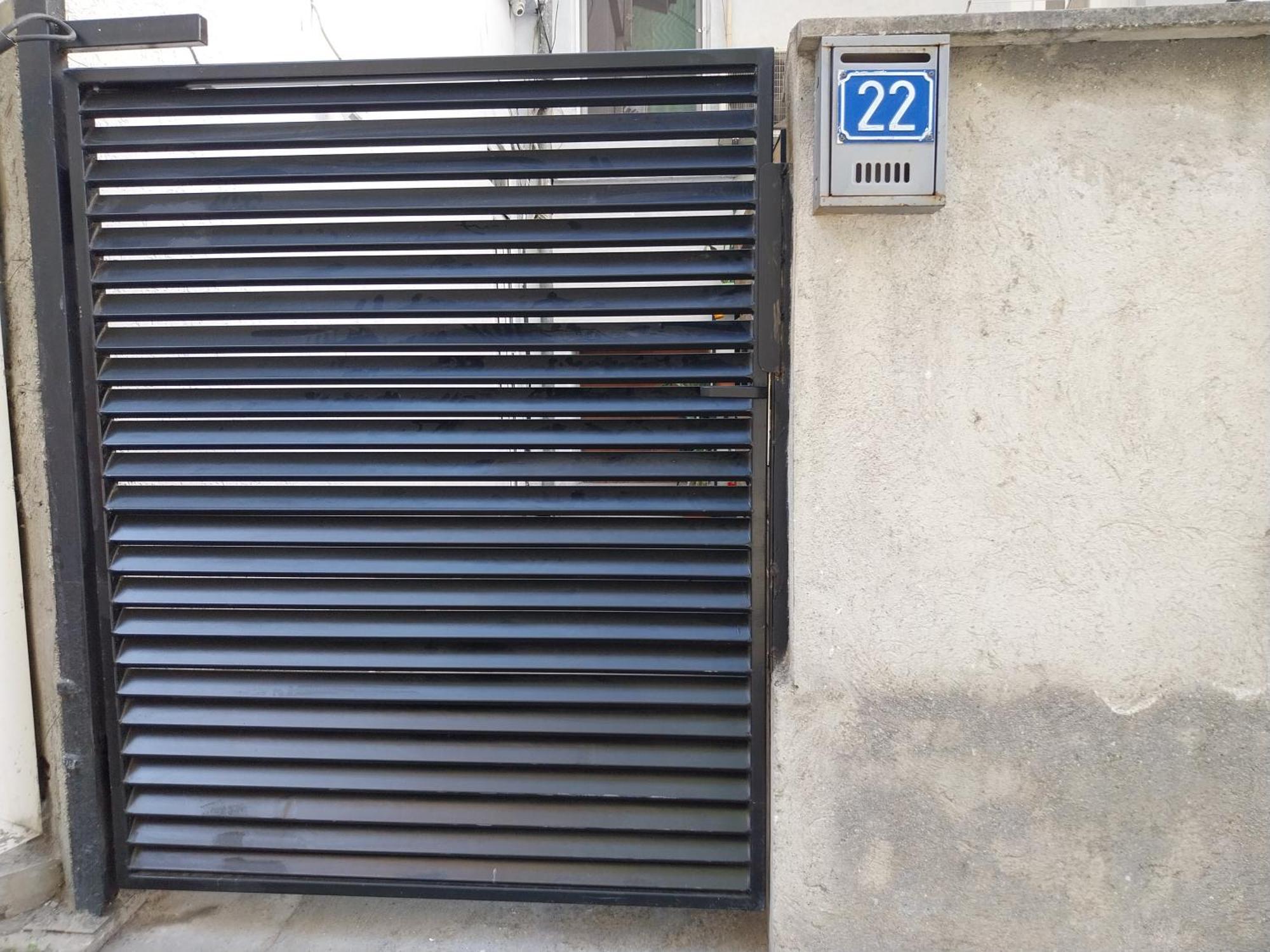 Dm Hostel And Apartments Skopje Ngoại thất bức ảnh