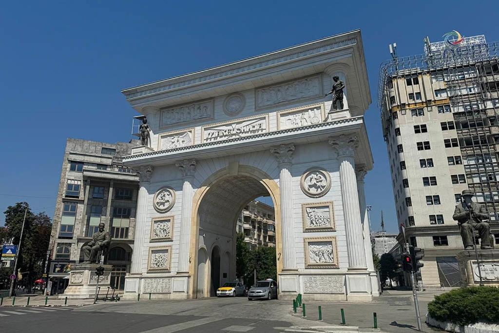 Dm Hostel And Apartments Skopje Ngoại thất bức ảnh